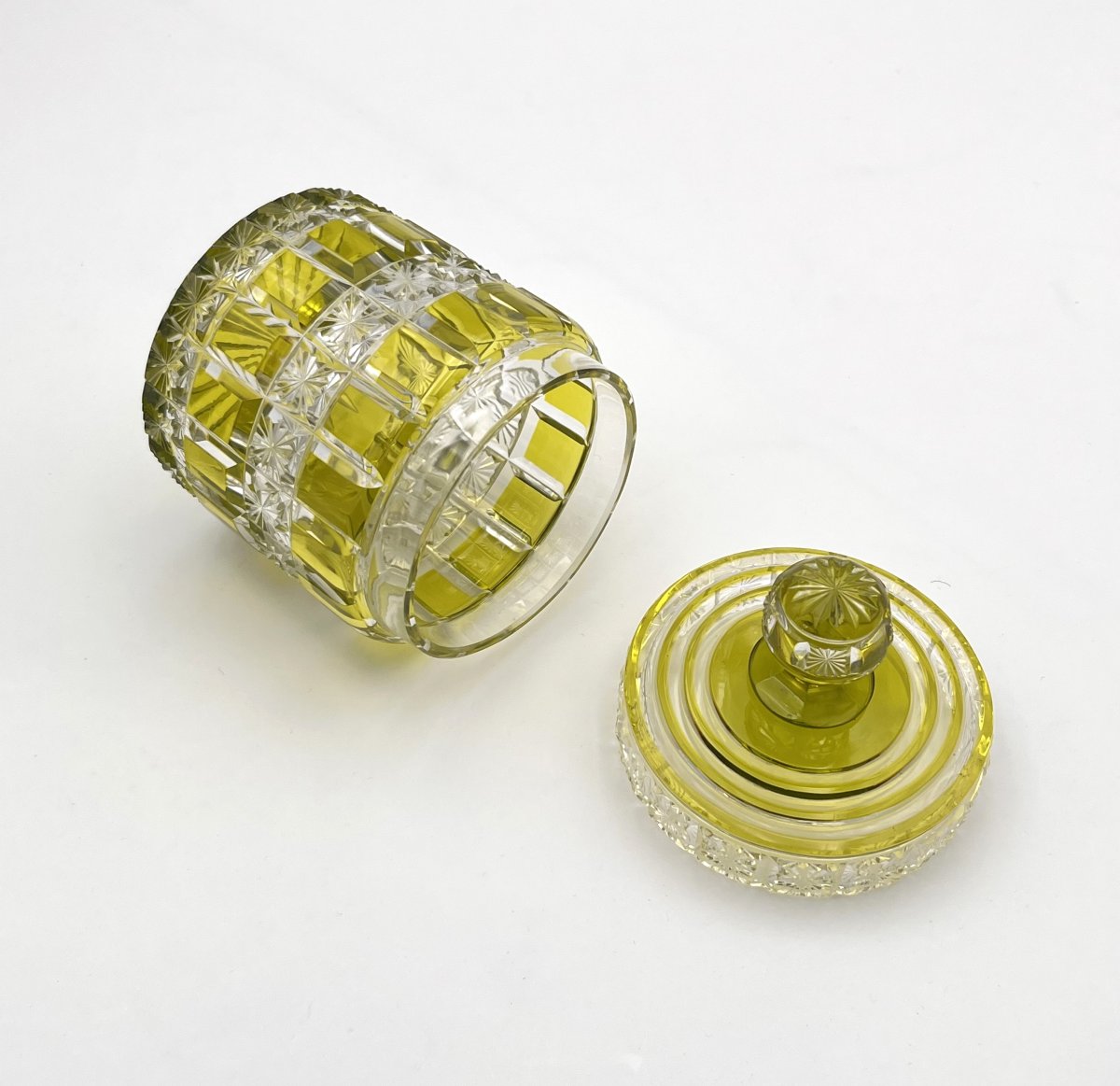 Baccarat - Lined Crystal Powder Box Mousse Green Model Diamonds And Stars-photo-3