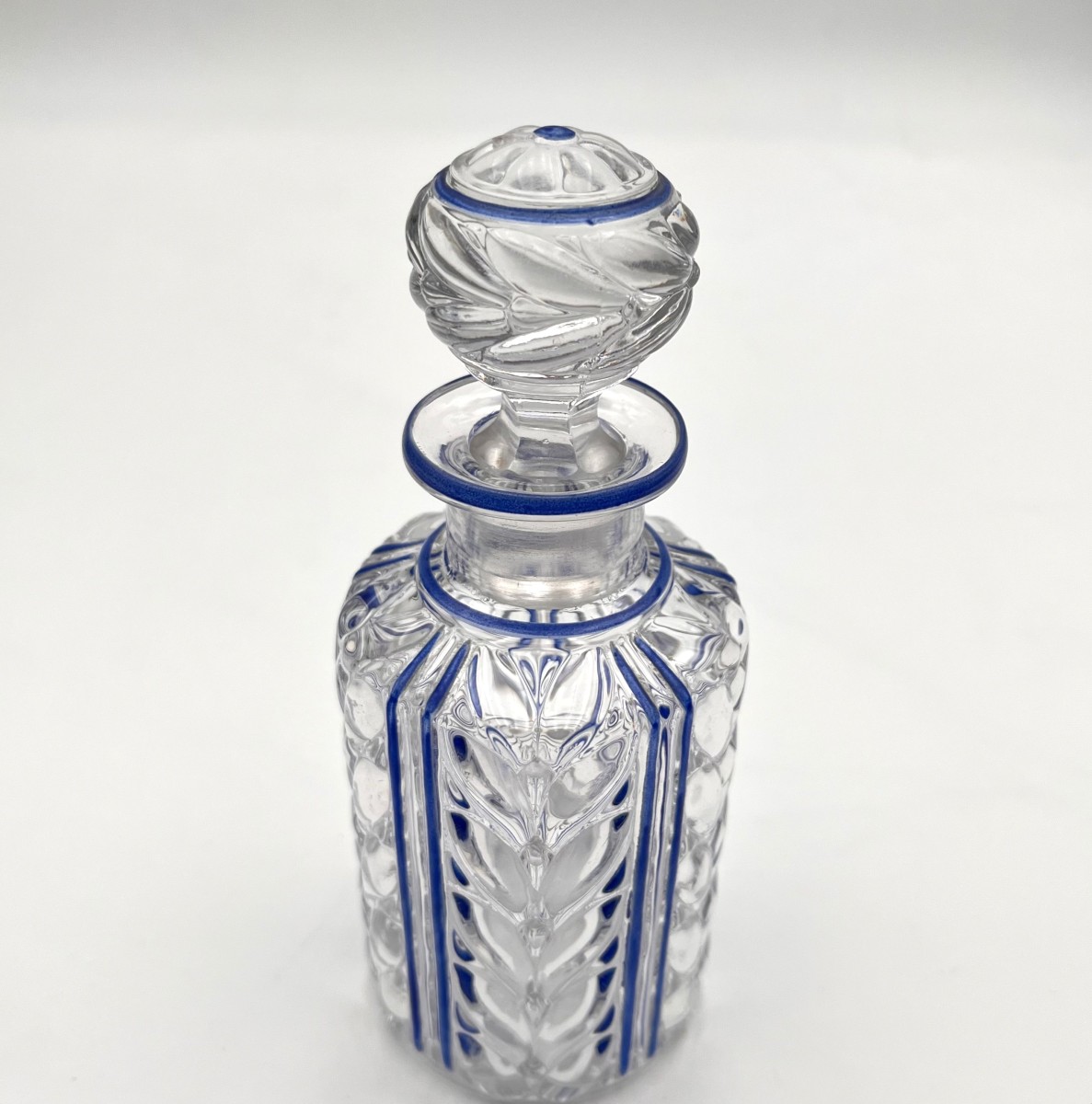Baccarat - Antique Blue Enamelled Crystal Perfume Bottle 16 Cm - Laurier Model-photo-4