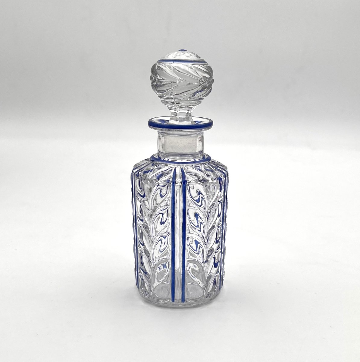 Baccarat - Antique Blue Enamelled Crystal Perfume Bottle 16 Cm - Laurier Model-photo-2