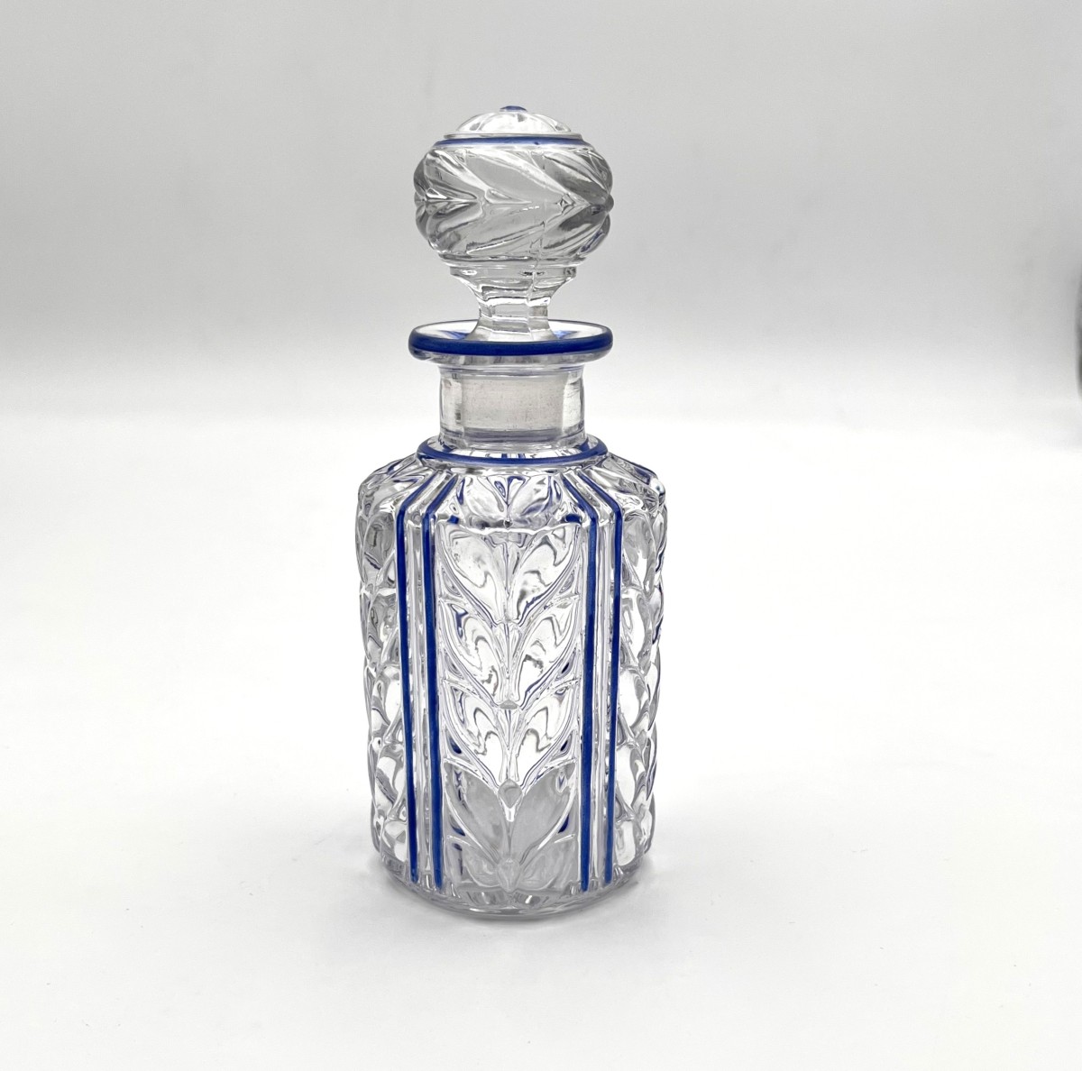 Baccarat - Antique Blue Enamelled Crystal Perfume Bottle 16 Cm - Laurier Model