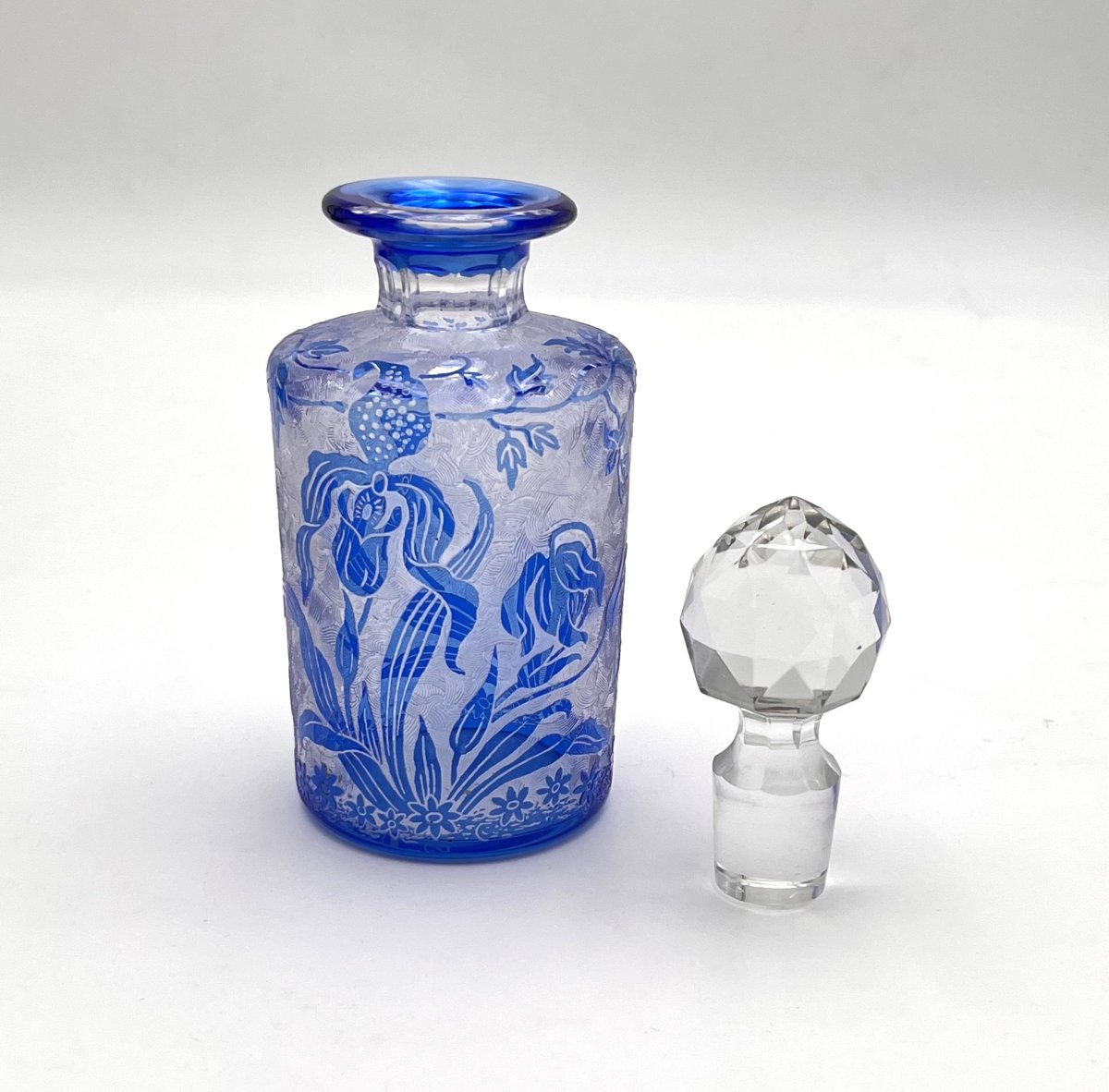 VAL SAINT LAMBERT - ancien flacon à parfum en cristal gravé à l'acide, modèle ORCHIDEES 18 cm-photo-1