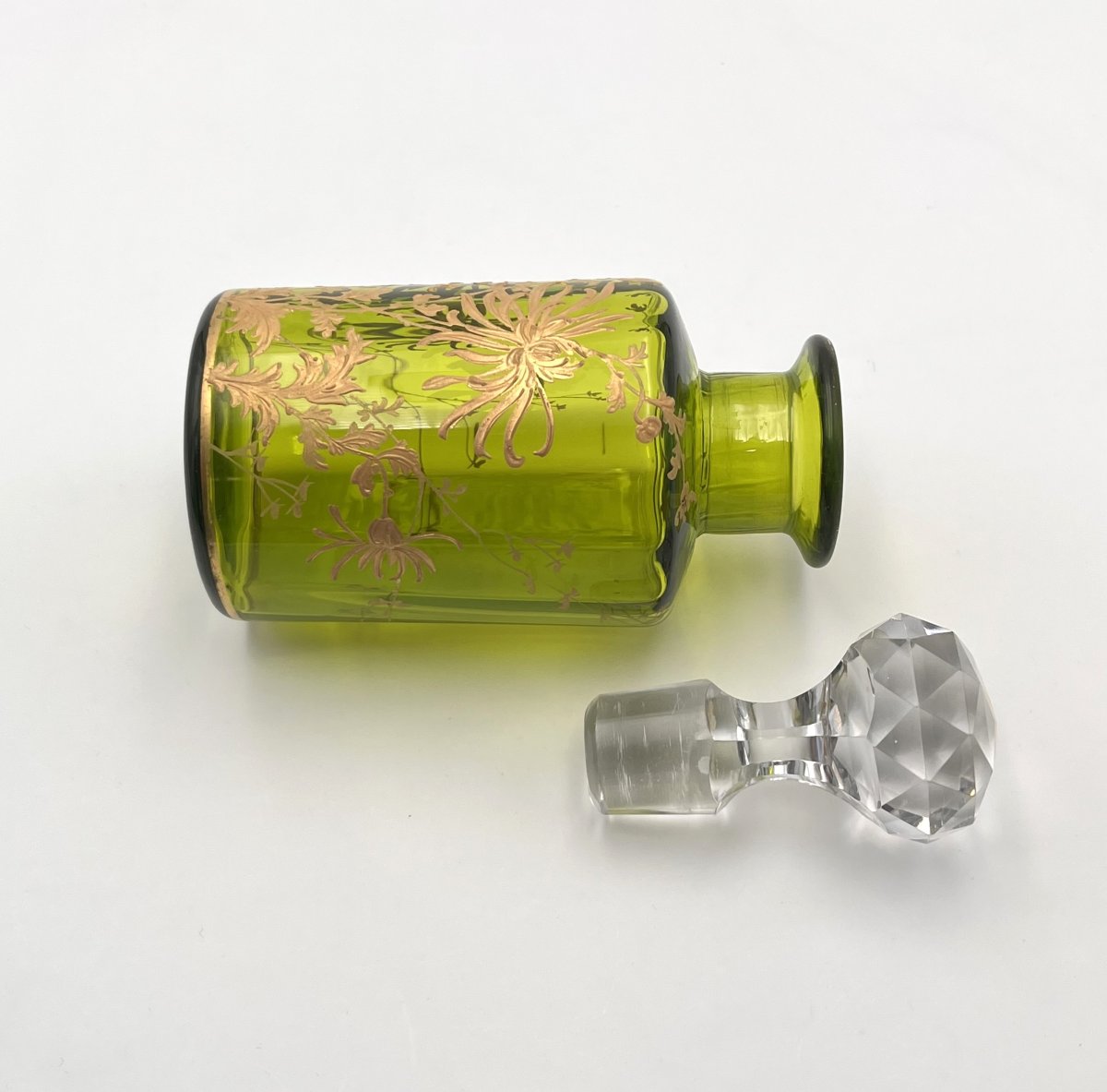 BACCARAT - ancien flacon à parfum en cristal vert, modèle Chrysanthèmes-photo-6