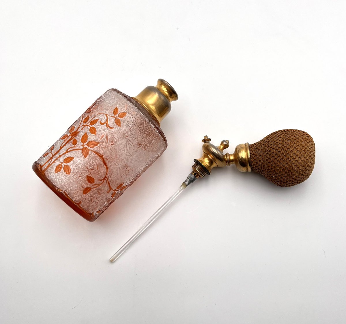 Baccarat - Antique Acid-etched Crystal Perfume Spray Bottle, Eglantier Model-photo-2