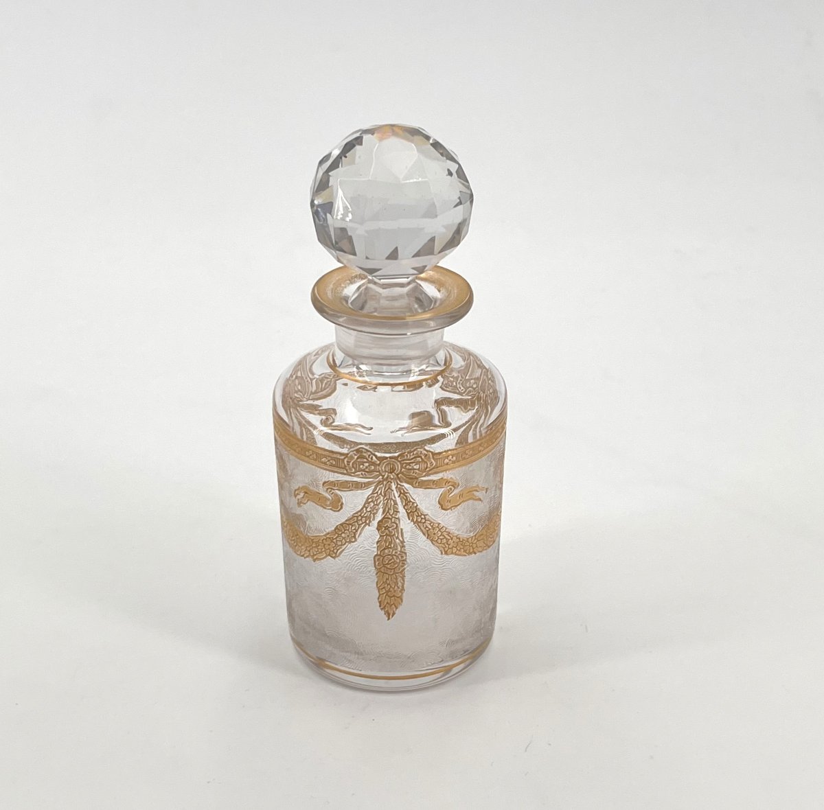 Saint Louis - Perfume Bottle In Crystal, Acid-etched And Gilded Louis XVI Decor-photo-2