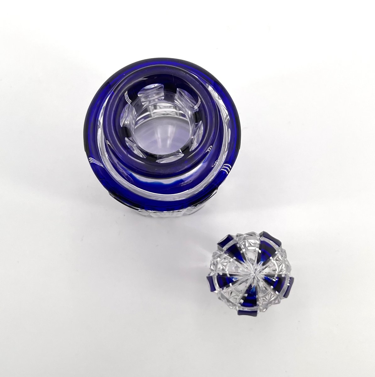 Cristalleries De Nancy - Art Deco Period Perfume Bottle In Cut Crystal With Blue Lining-photo-2