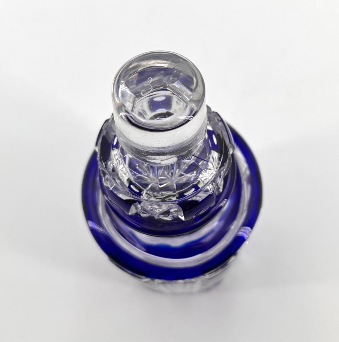 Cristalleries De Nancy - Art Deco Period Perfume Bottle In Cut Crystal With Blue Lining-photo-3