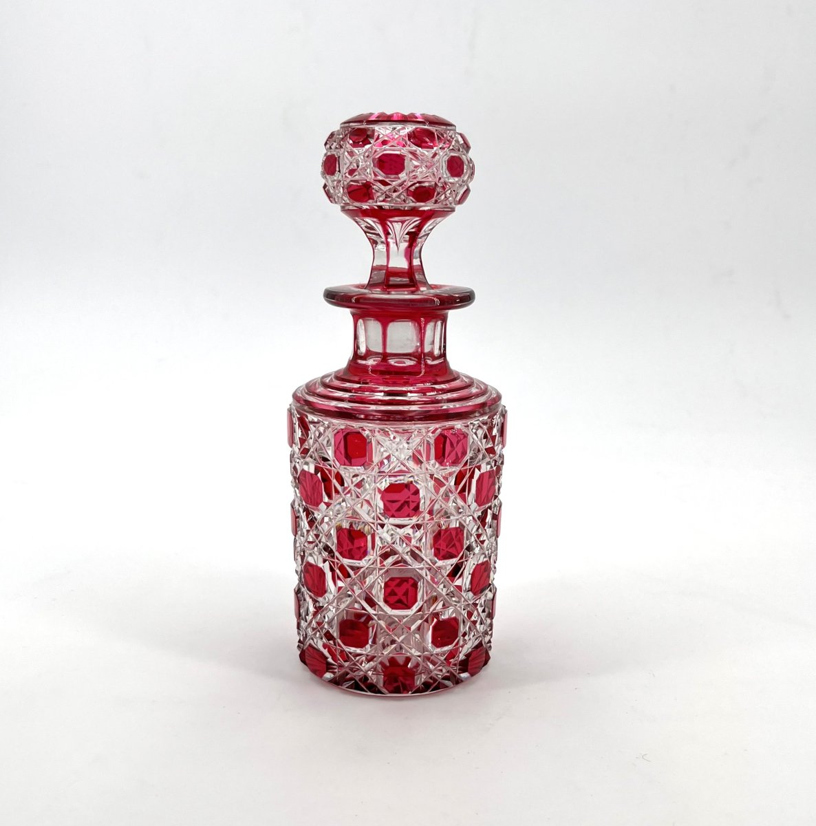 Baccarat - Old Perfume Bottle In Red Lined Crystal, Model Diamants Pierreries 20 Cm
