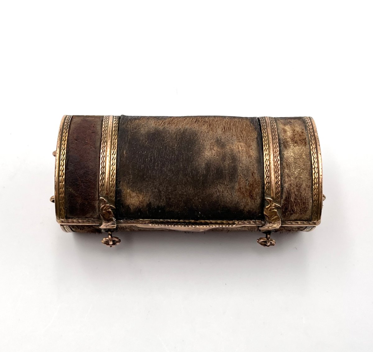 Antique Snuff Box / Snuff Box In Gilded Brass Depicting A Trunk, 18th Century-photo-1
