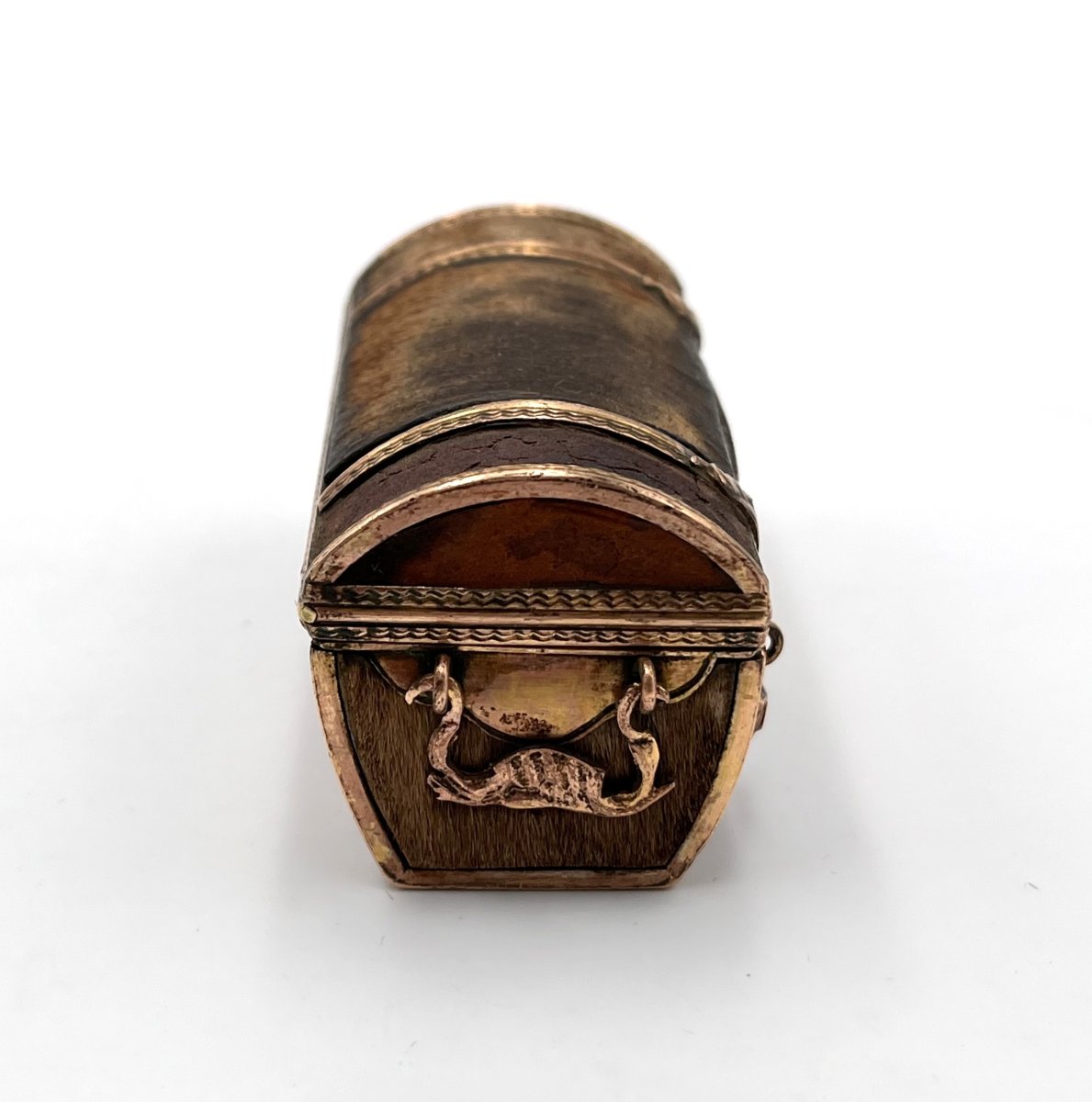 Antique Snuff Box / Snuff Box In Gilded Brass Depicting A Trunk, 18th Century-photo-4