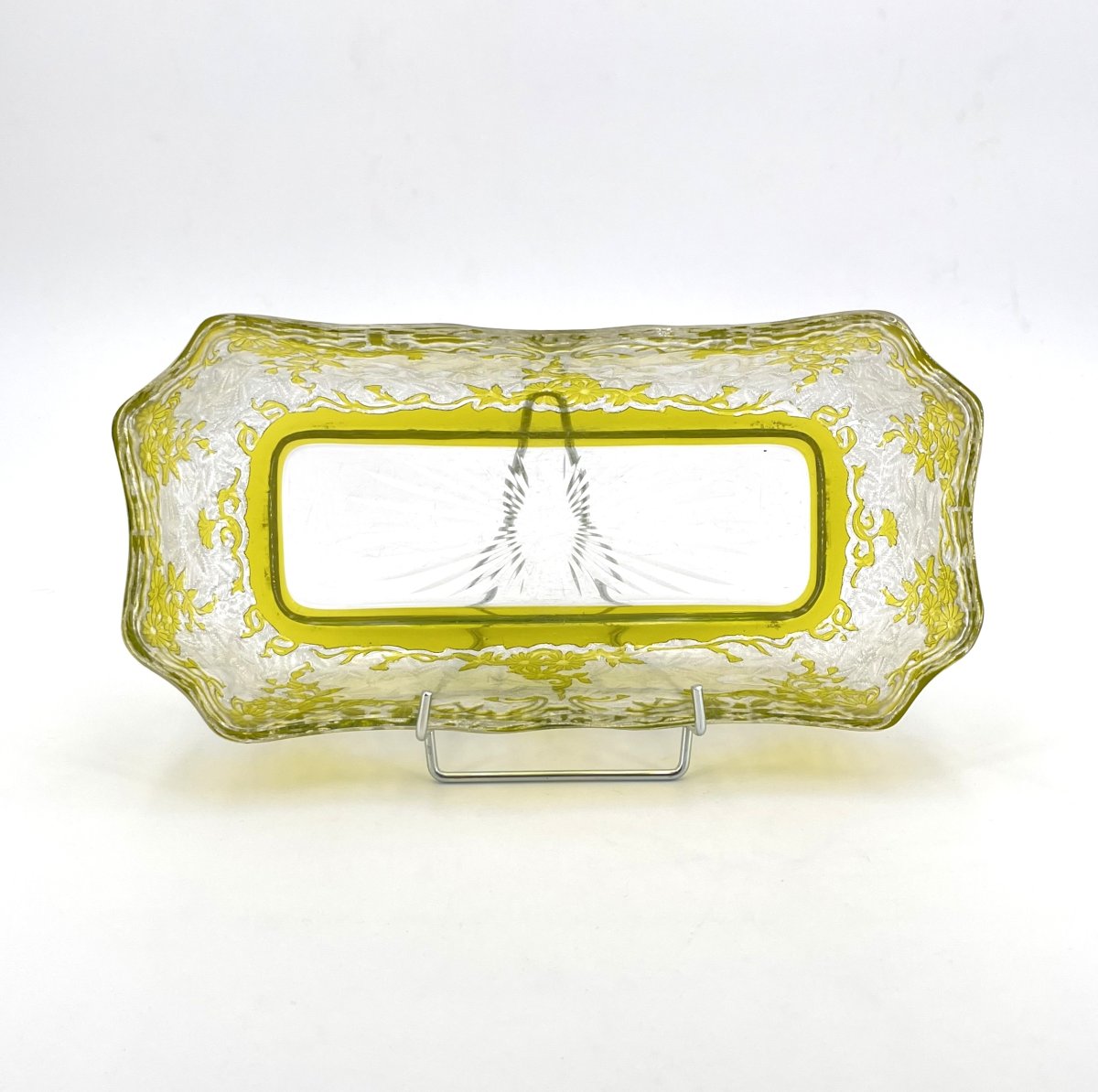 BACCARAT - jardinière de table en cristal doublé vert à décor de CHRYSANTHÈMES  gravé à l'acide-photo-4