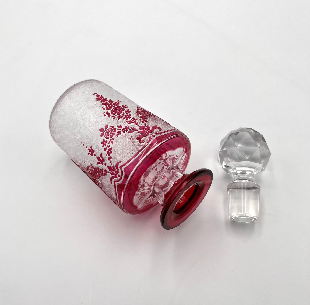 Val Saint Lambert - Perfume Bottle In Rose Lined Crystal, Acid-etched Decoration, Stamped-photo-3