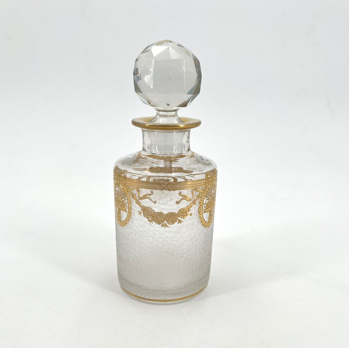 St. Louis - Crystal Perfume Bottle, Acid-etched Louis XVI Design, Gold-plated Sapho Model-photo-2