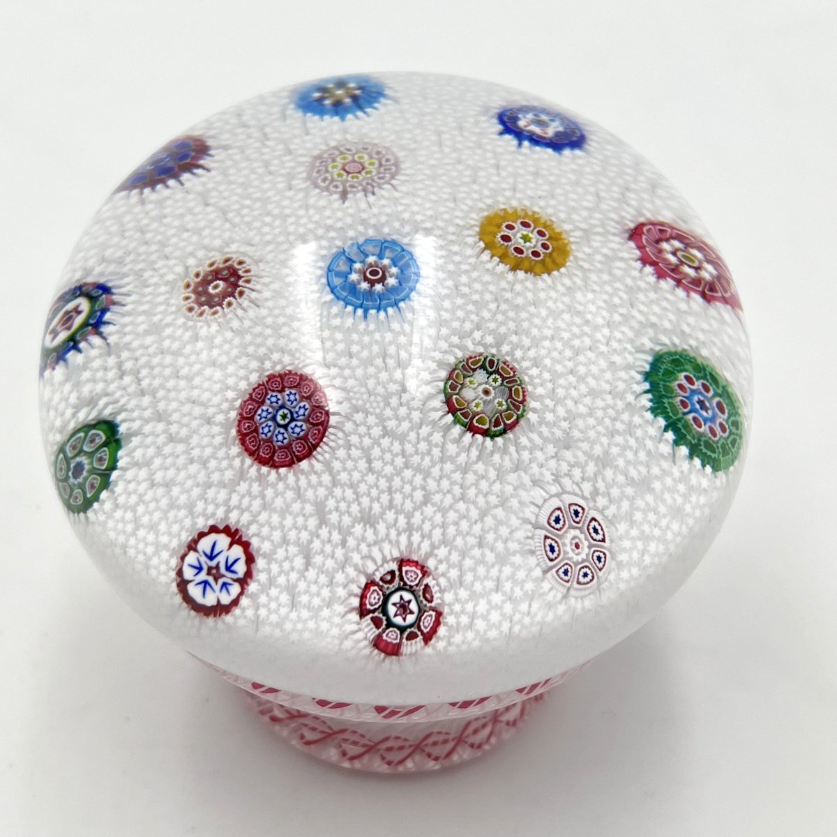 Sulfur-colored Paperweight On A Crystal Base By Saint Louis, Signed And Dated Sl 1992-photo-6