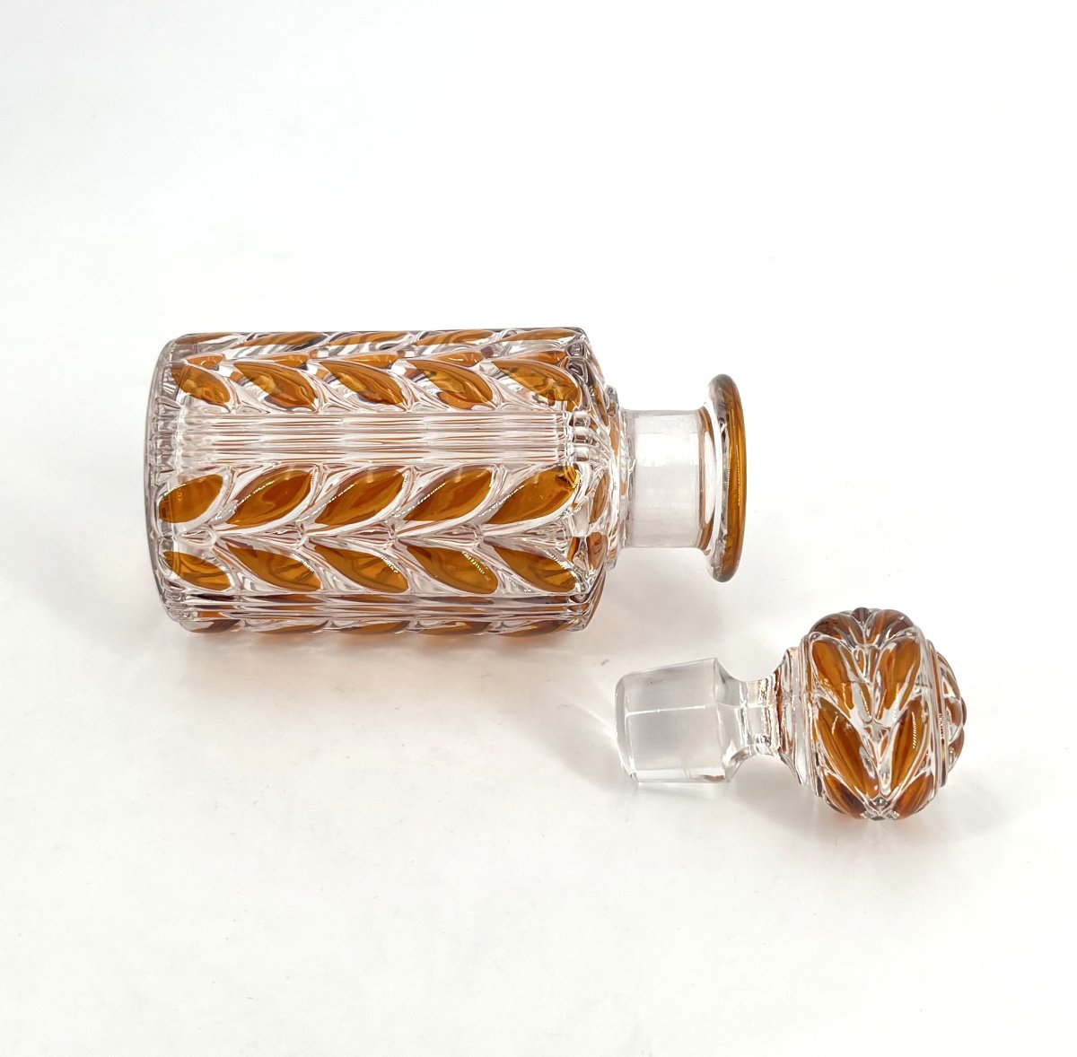 BACCARAT - ancien flacon à parfum en cristal doublé ORANGE 16 cm - modèle LAURIER-photo-3
