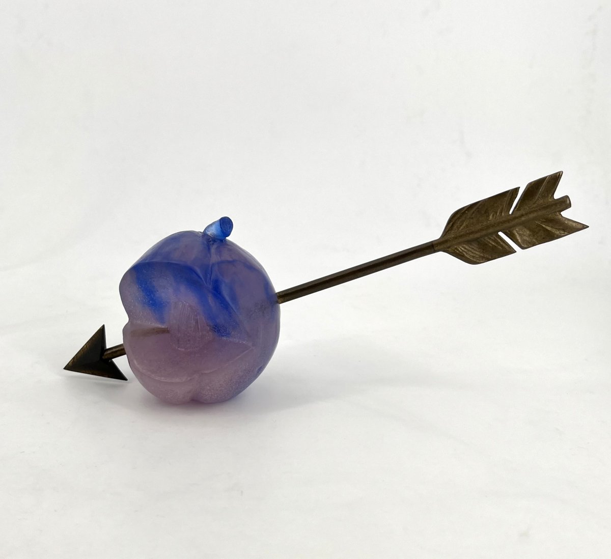 sculpture PRUNE en pâte de verre signée DAUM FRANCE et HILTON MAC CONNICO-photo-1
