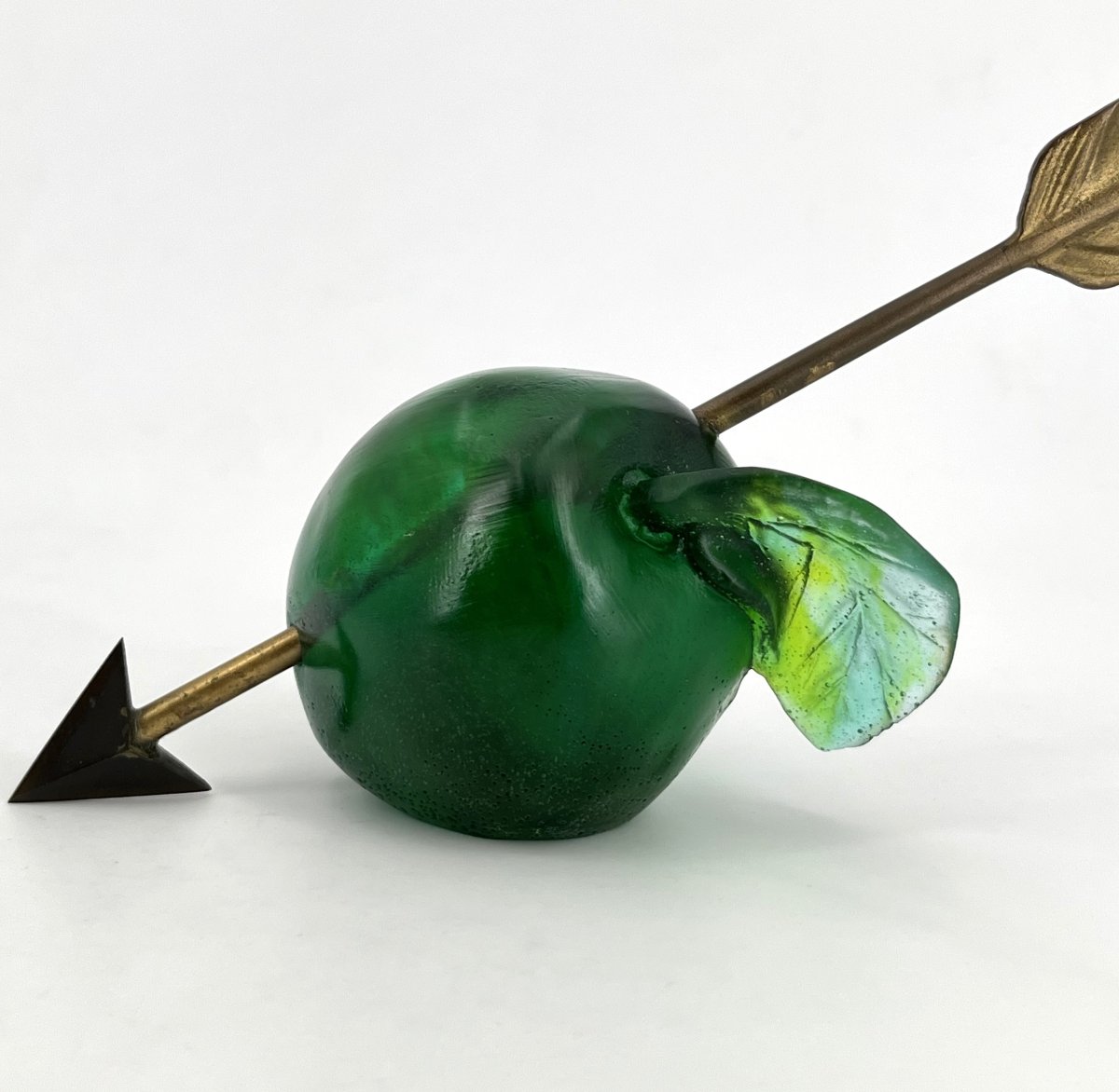 "apple" Sculpture Made Of Glass Paste, Signed By Daum France And Hilton Mac Connico-photo-2