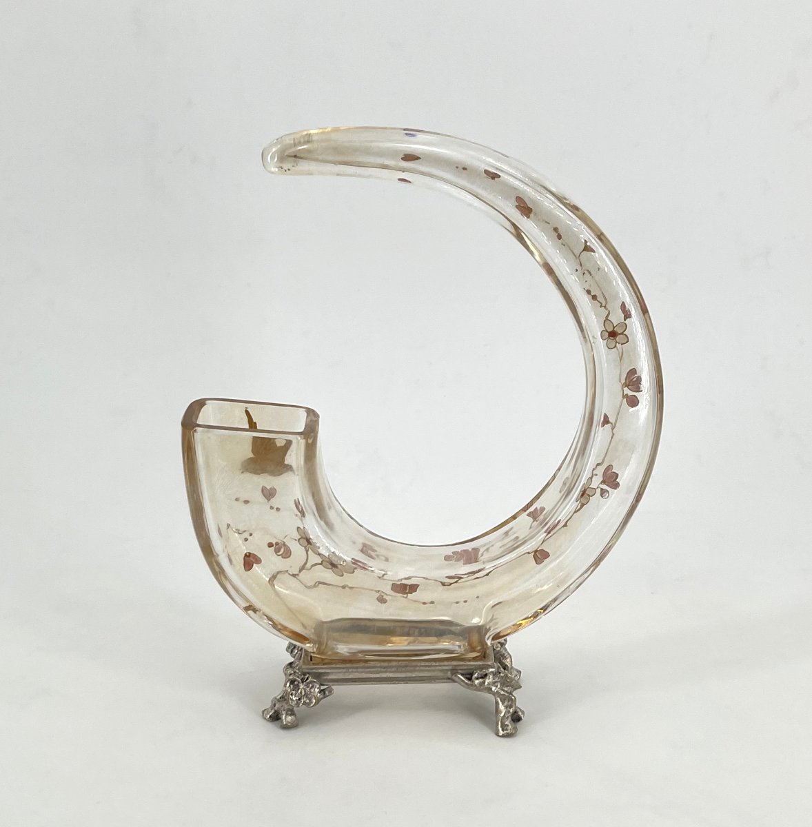 BACCARAT – vase « croissant de lune » en cristal émaillé, monture en bronze argenté-photo-1