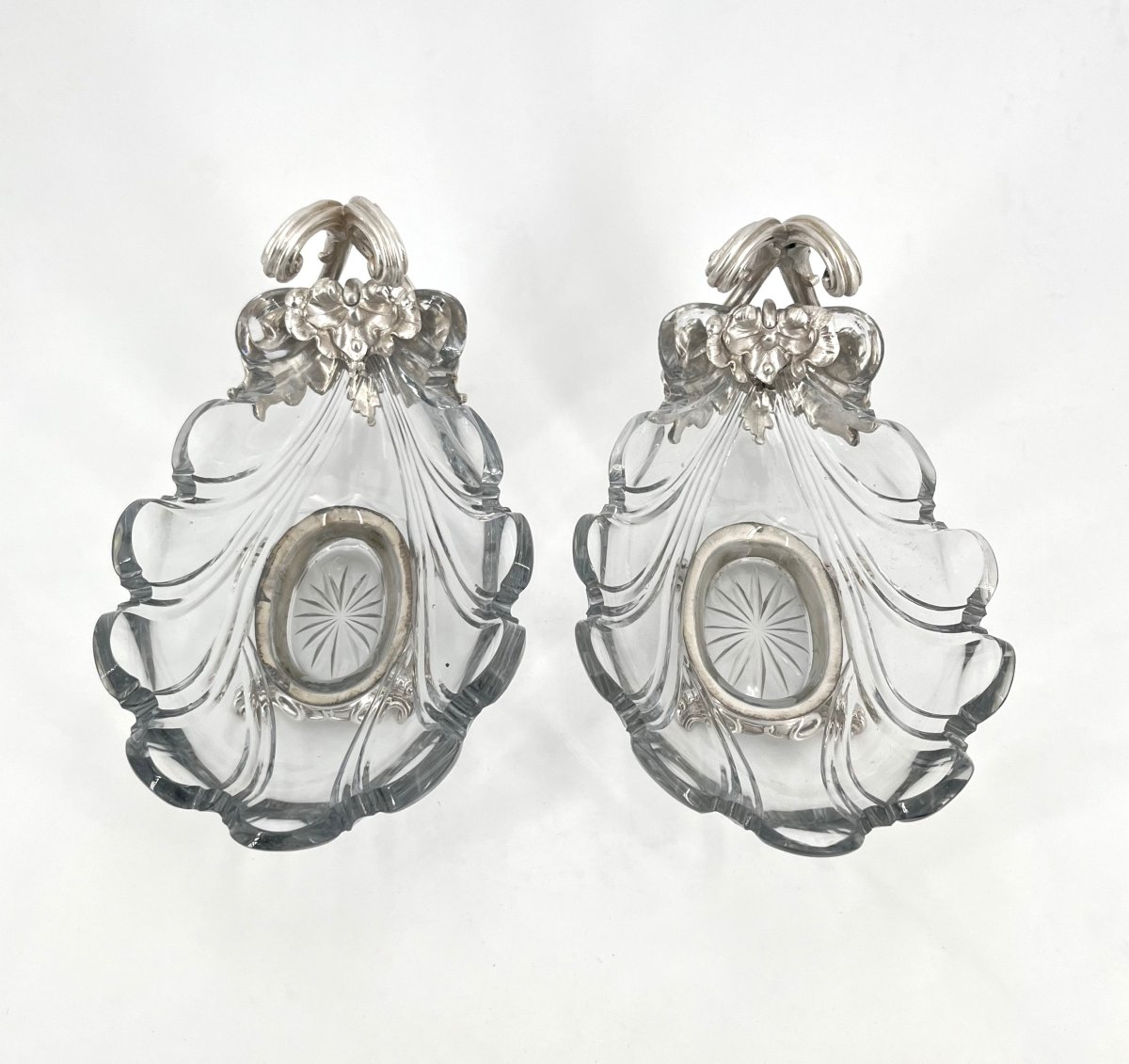 CHRISTOFLE - paire de raviers coquille en cristal et métal argenté, année 1862-photo-1