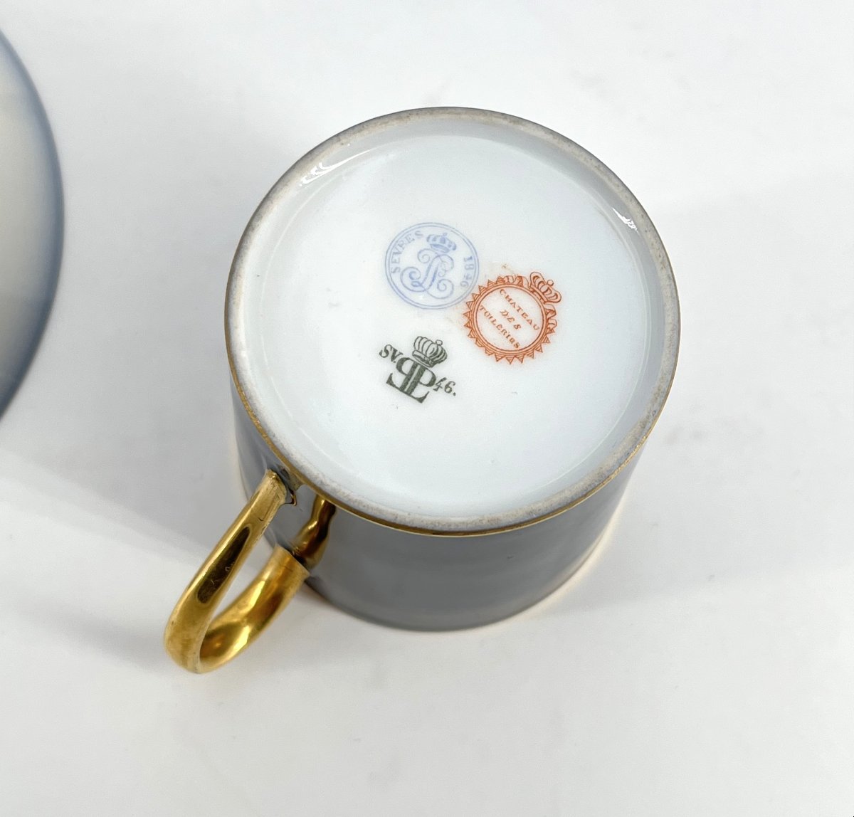 SÈVRES - tasse litron en porcelaine du roi Louis Philippe - château des Tuileries - 1846-photo-2