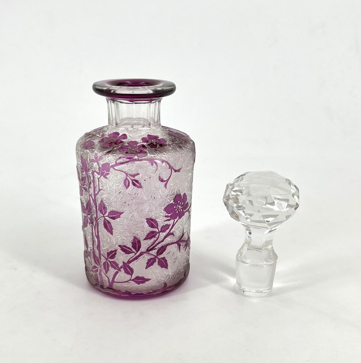 BACCARAT - ancien flacon à parfum en cristal gravé à l'acide, modèle EGLANTIER 14,5 cm-photo-1