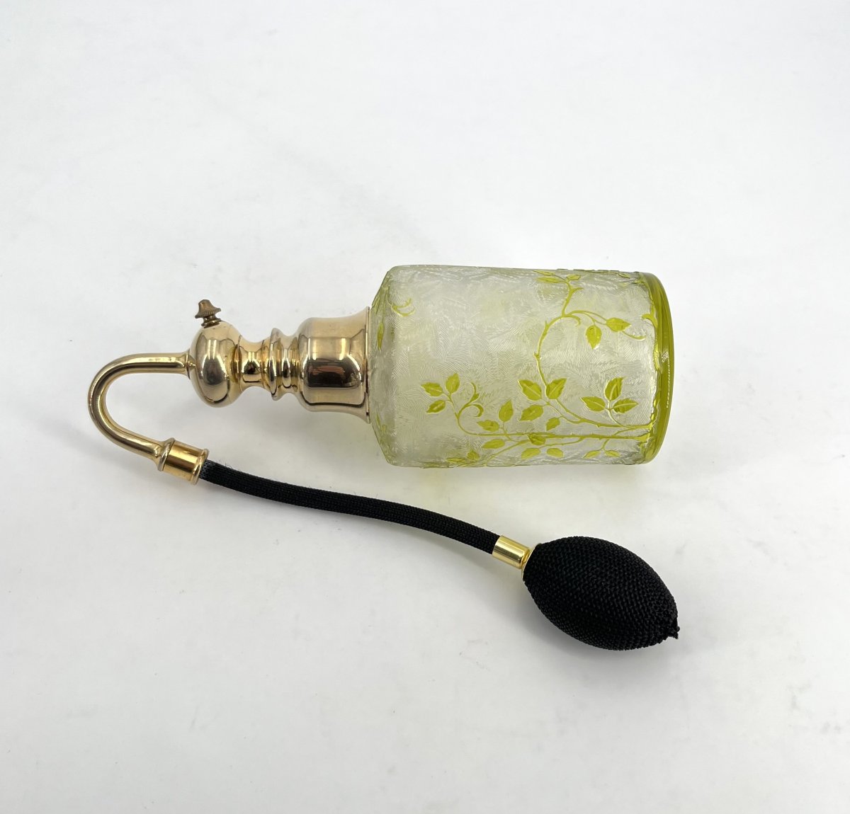 Baccarat - Acid-etched Crystal Perfume Spray Bottle, Eglantier Model - 20 Cm-photo-4