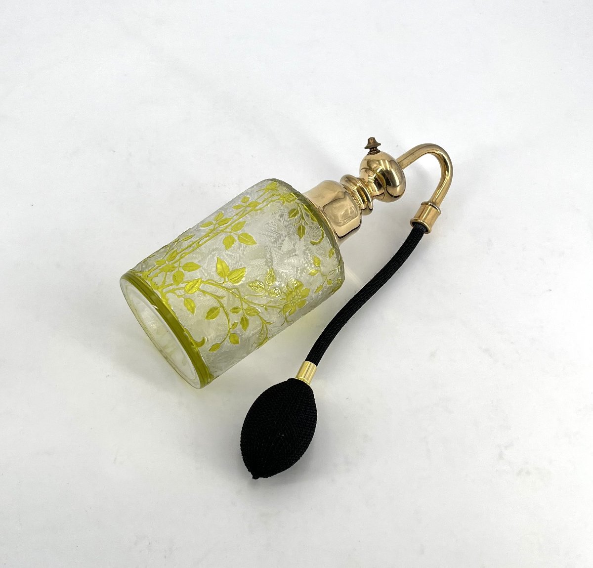 Baccarat - Acid-etched Crystal Perfume Spray Bottle, Eglantier Model - 20 Cm-photo-1