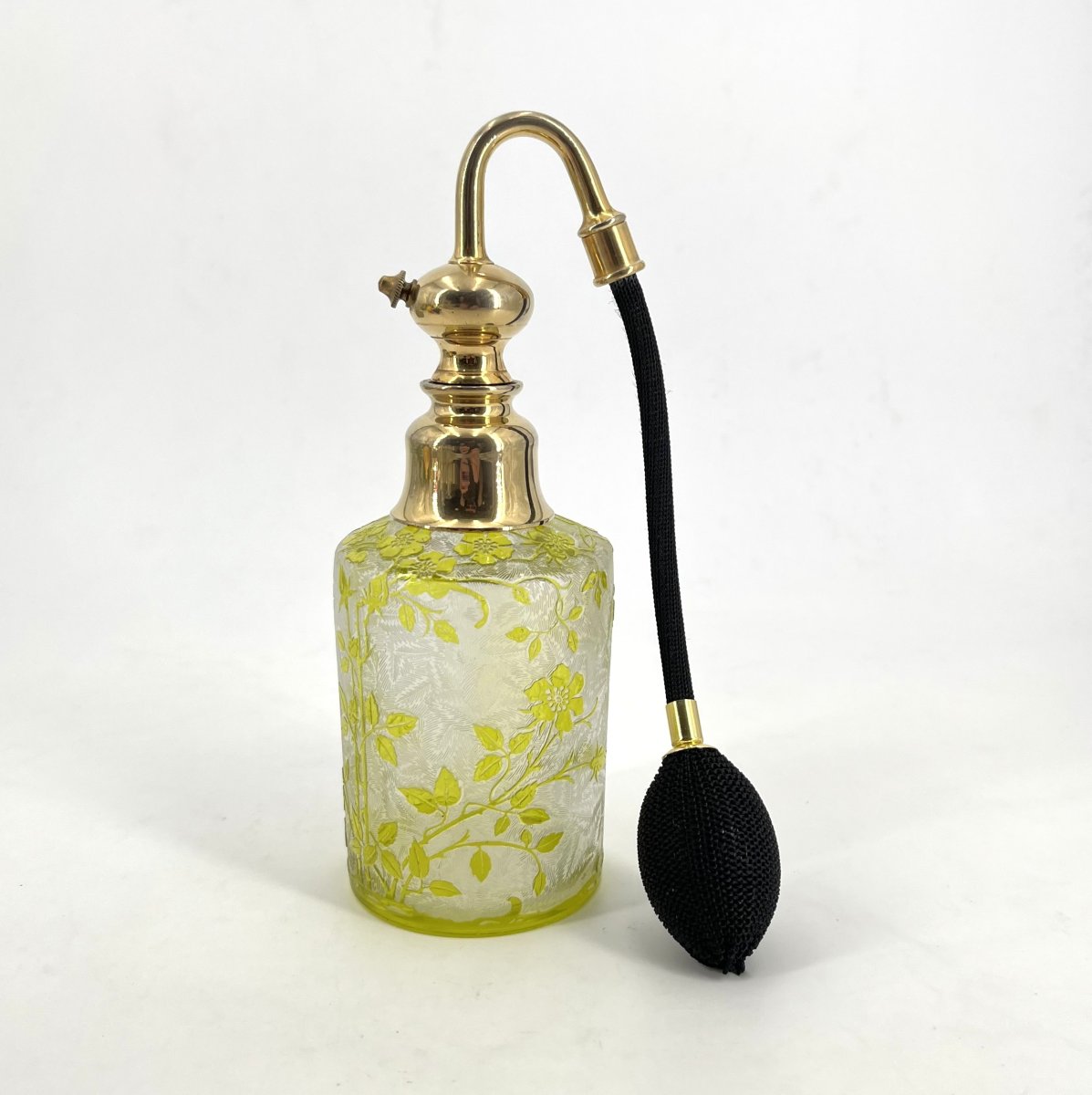 Baccarat - Acid-etched Crystal Perfume Spray Bottle, Eglantier Model - 20 Cm
