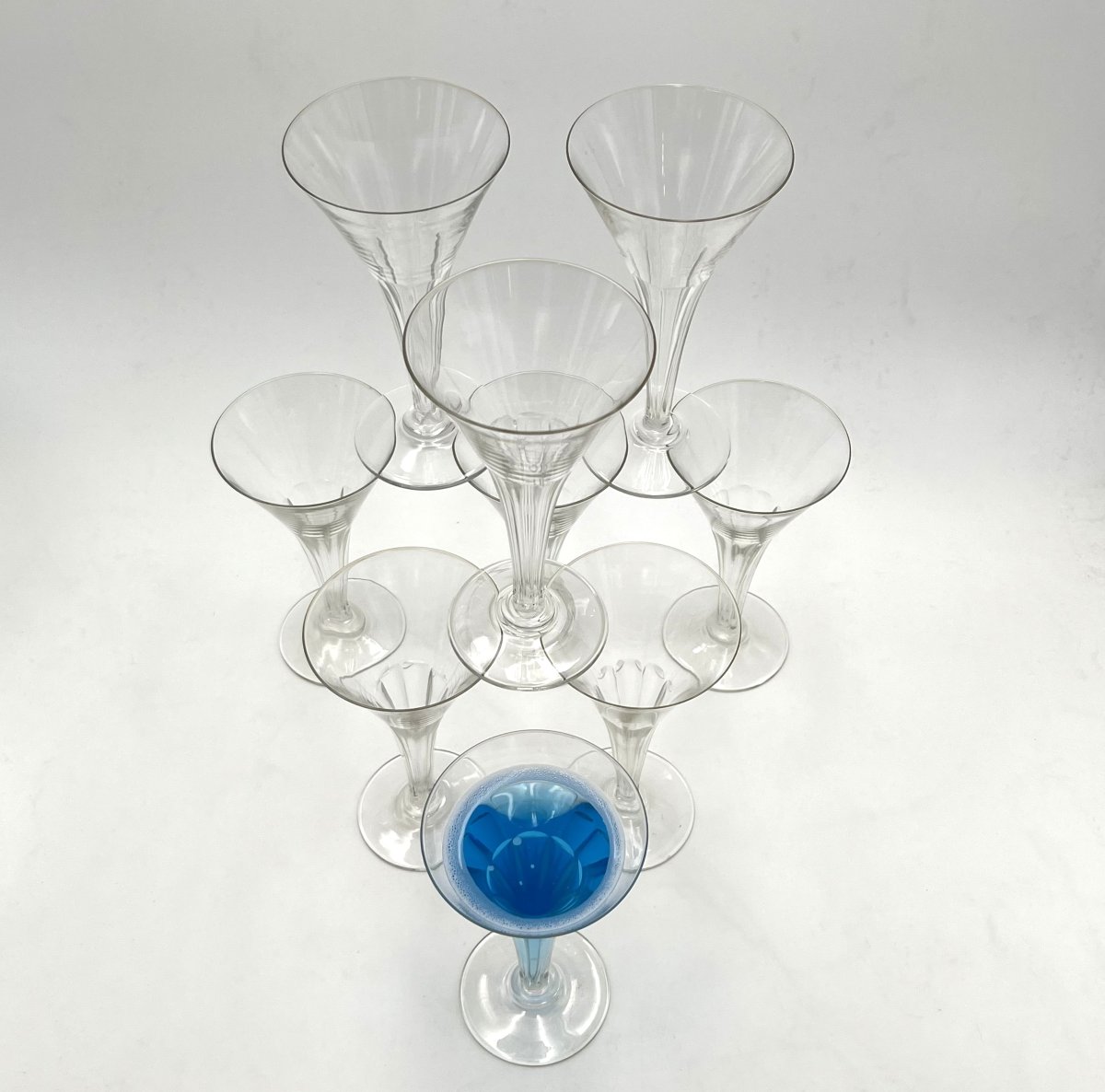 9 coupes à champagne anciennes à jambe creuse, modèle "flûte champenoise", 16 cm-photo-2