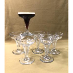 6 coupes à champagne CHAMPENOISES en cristal taillé à jambes creuses