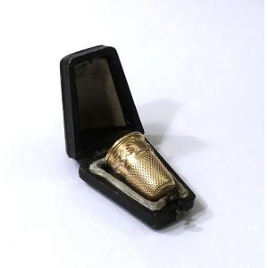Aucoc In Paris - Antique 18-carat Yellow Gold Thimble / Sewing Tool