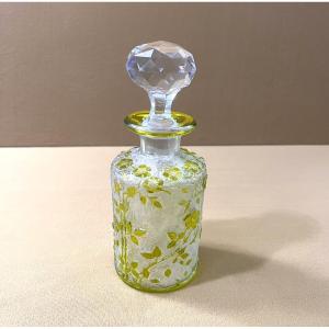 BACCARAT - ancien flacon à parfum en cristal gravé à l'acide, modèle EGLANTIER