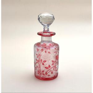 BACCARAT - ancien flacon à parfum en cristal gravé à l'acide, modèle EGLANTIER 16 cm