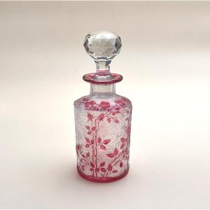 BACCARAT - ancien flacon à parfum en cristal gravé à l'acide, modèle EGLANTIER 17,5 cm