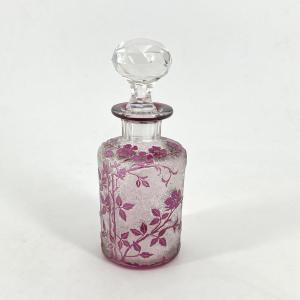 BACCARAT - ancien flacon à parfum en cristal gravé à l'acide, modèle EGLANTIER 14,5 cm