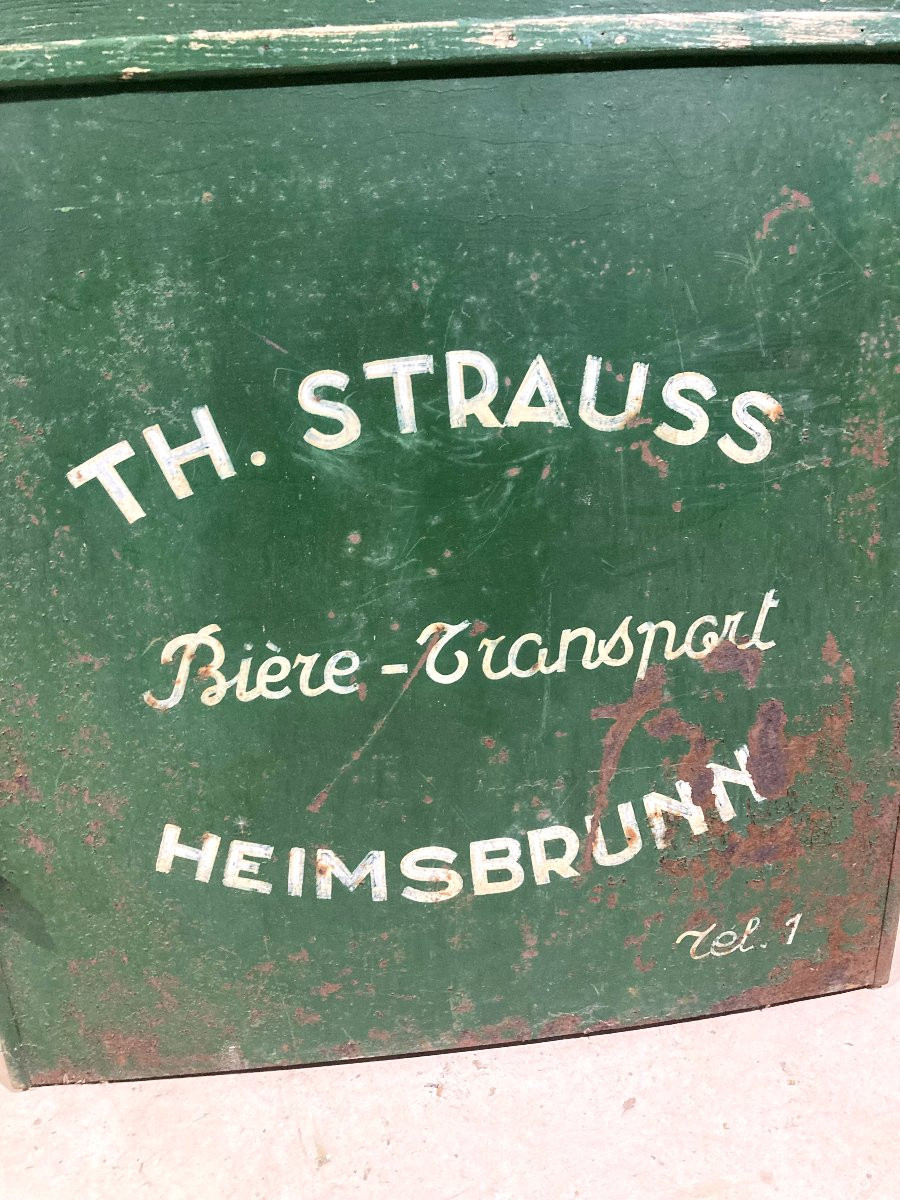 Mirrored Van Door -photo-4