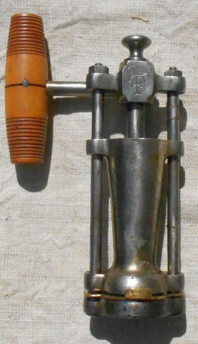 Corker, Rack Corker Thuillier-lefrant No. 30. XIXth Corkscrew-photo-2