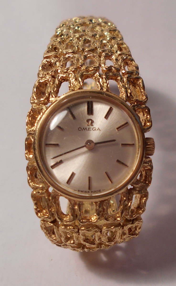 Omega. Gilbert Albert. Collection Mailles d'Or. Bracelet-montre de dame. Or 18kt. Circa 1964.-photo-1