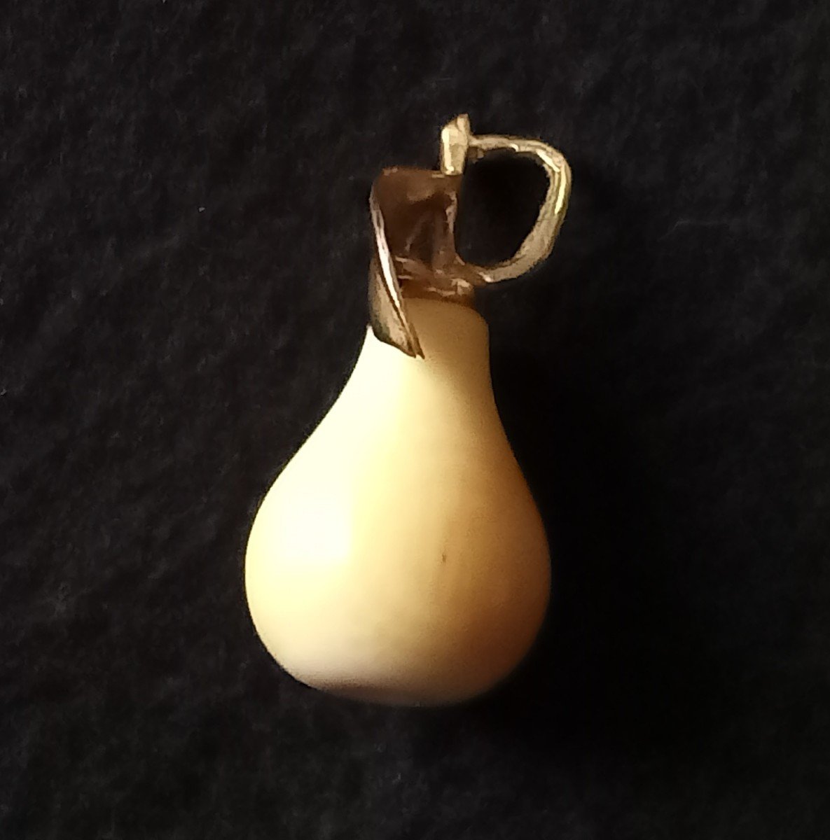 Pear Pendant 18 Kt Gold And Ivory Vintage 1960 1970-photo-1