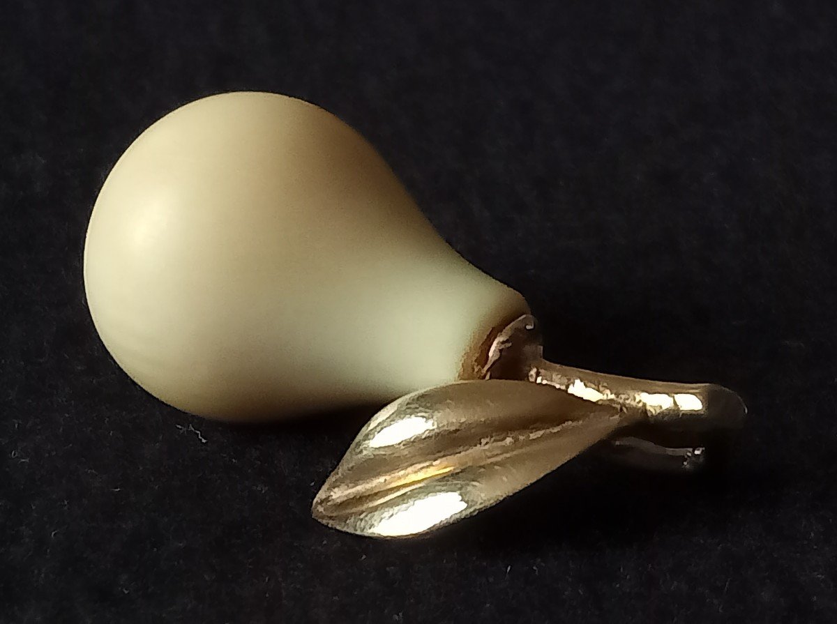 Pendentif poire or 18 kt et ivoire vintage 1960 1970-photo-5