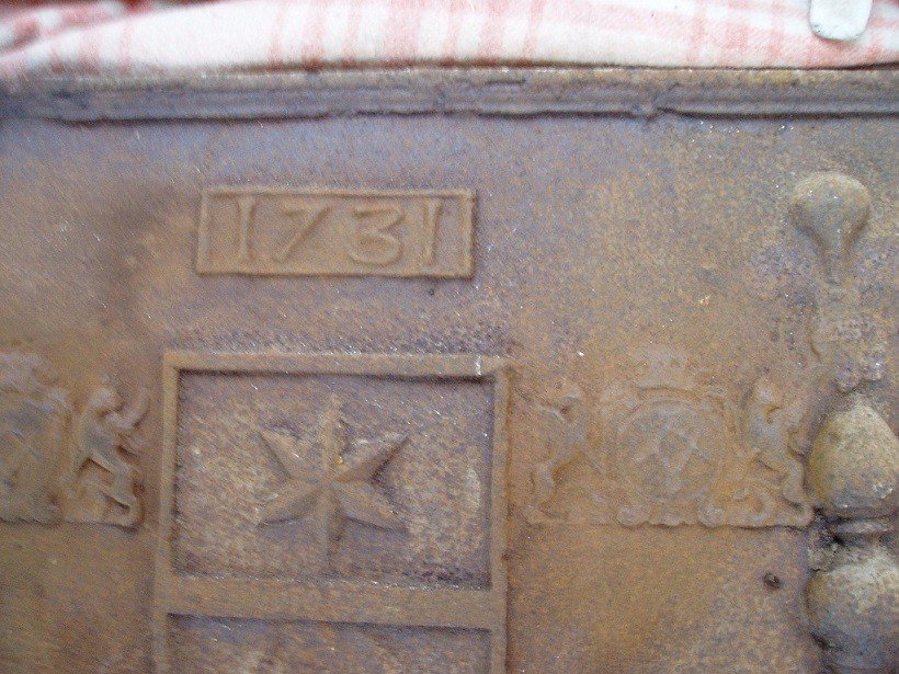 Large Fireback Dated 1731 With Companion Symbols And Fleur-de-lys-photo-6