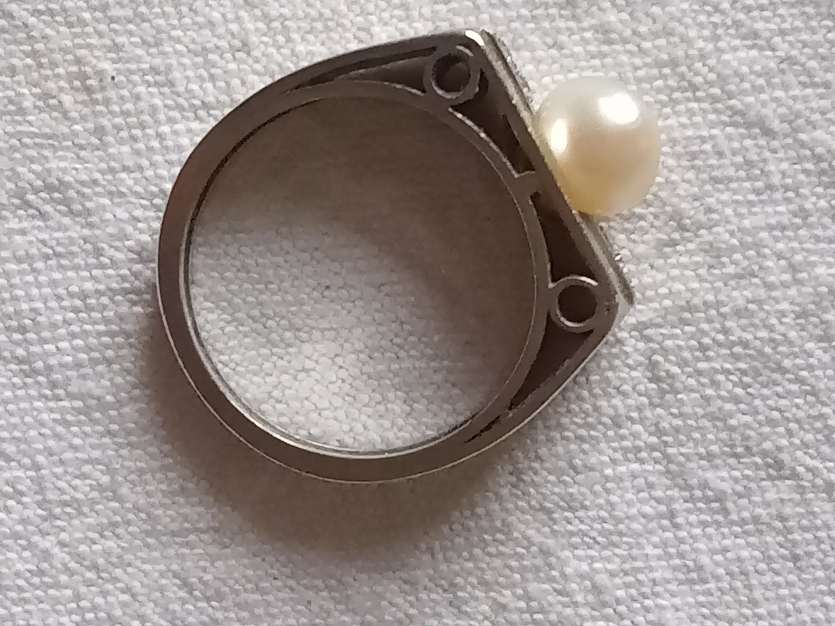 Bague or blanc 18kt, perle et brillant. Années 1970 1980-photo-3