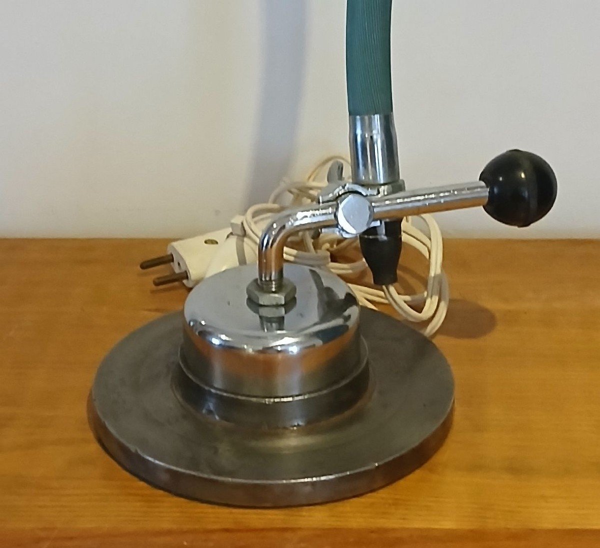 Very Rare Model Of Multifunctional Magnetic Workshop Lamp.from The 1950s -photo-1
