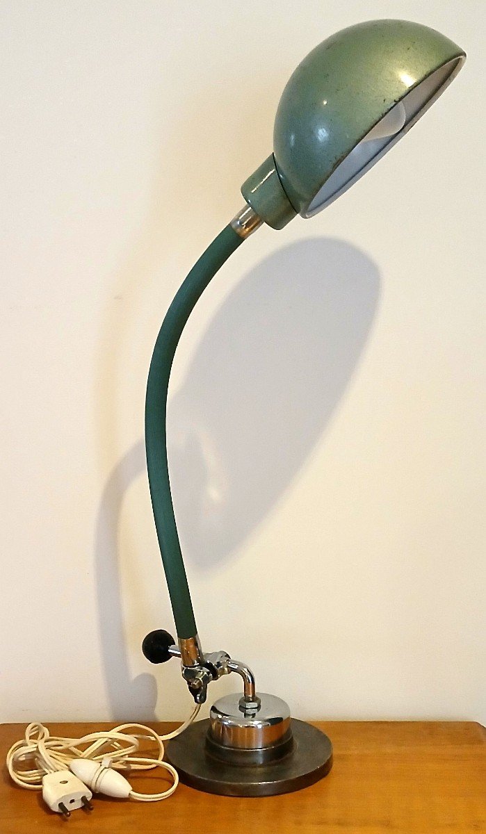 Very Rare Model Of Multifunctional Magnetic Workshop Lamp.from The 1950s 