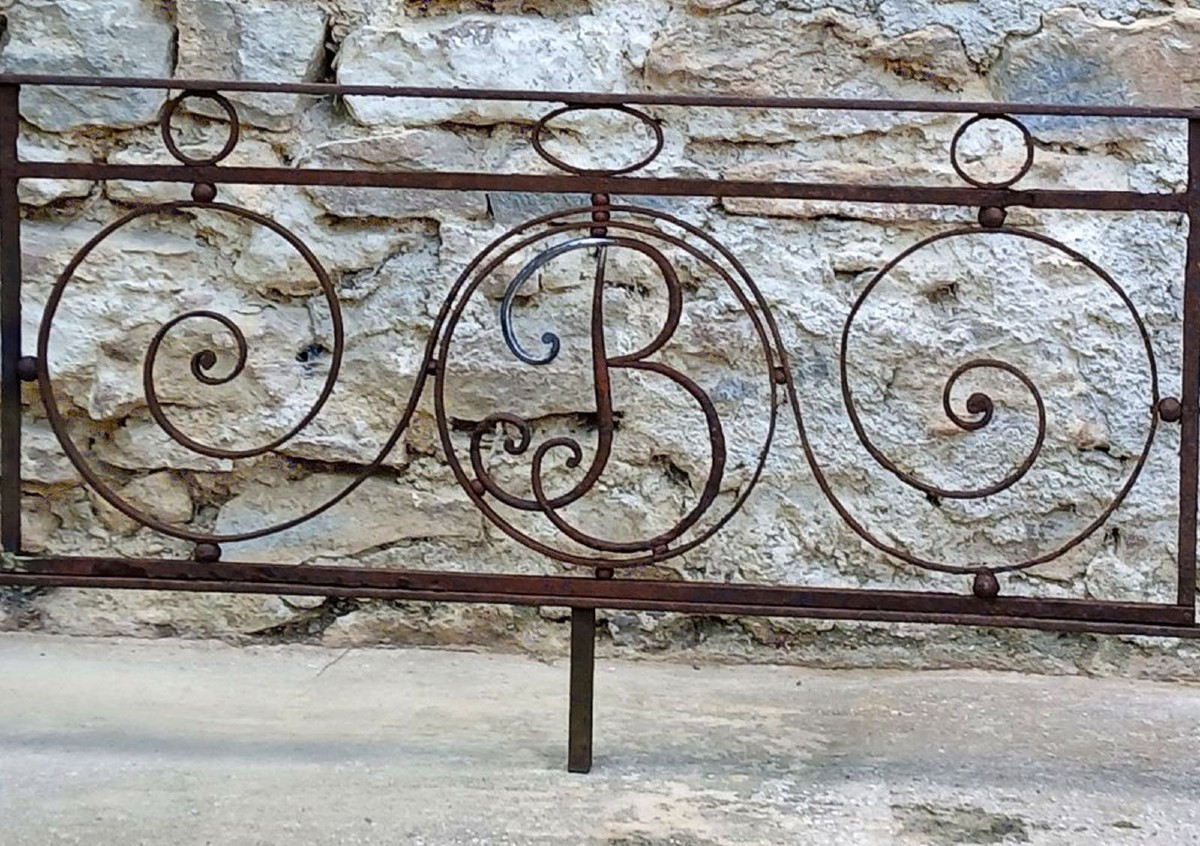 "Paire de garde-corps de balcon en fer forgé du XVIII éme siècle"-photo-2