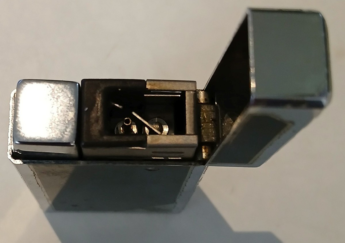 Briquet électronique à gaz Rolls-Royce Motors -photo-3