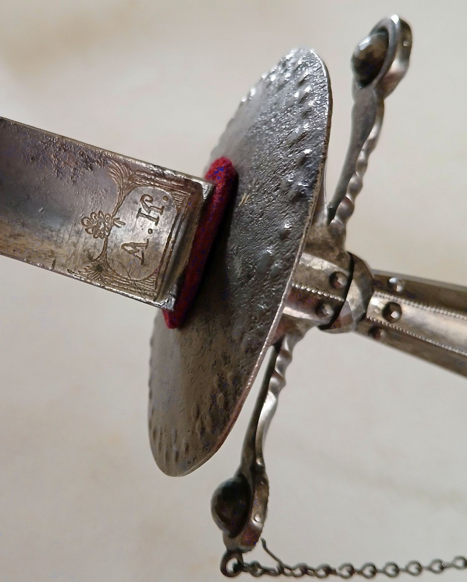 Épée de cour dite « de deuil ». Deuxième partie du XVIIIéme siècle.-photo-3