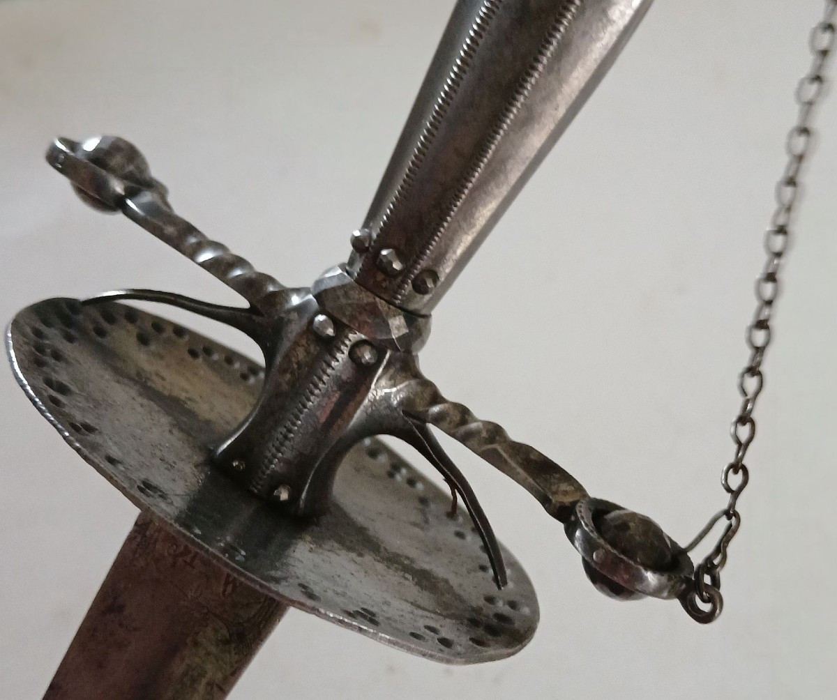 Épée de cour dite « de deuil ». Deuxième partie du XVIIIéme siècle.-photo-3