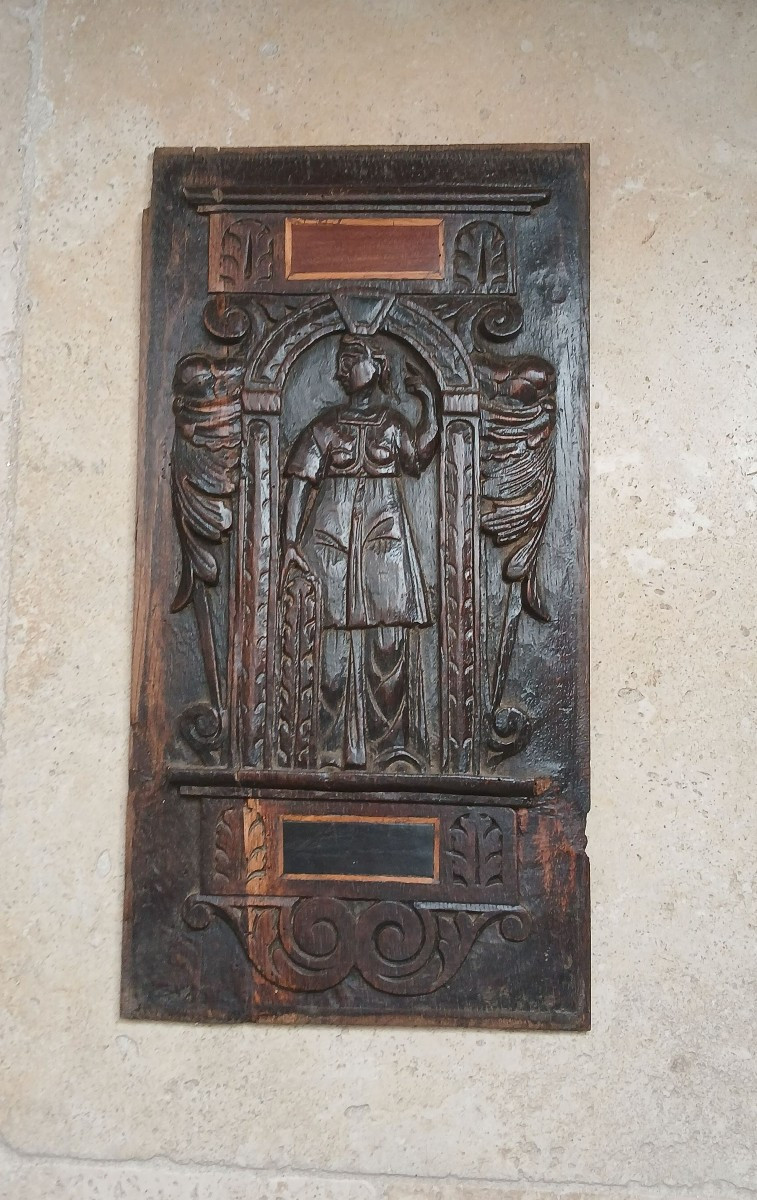 High Period. Oak Paneling. 16th Century-photo-1