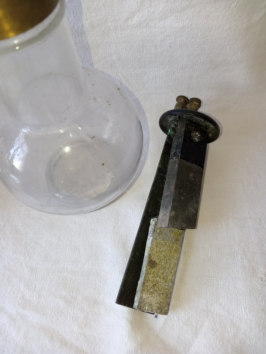 A Column Motor For A Geissler Tube With Two Complete Grenet Batteries-photo-8