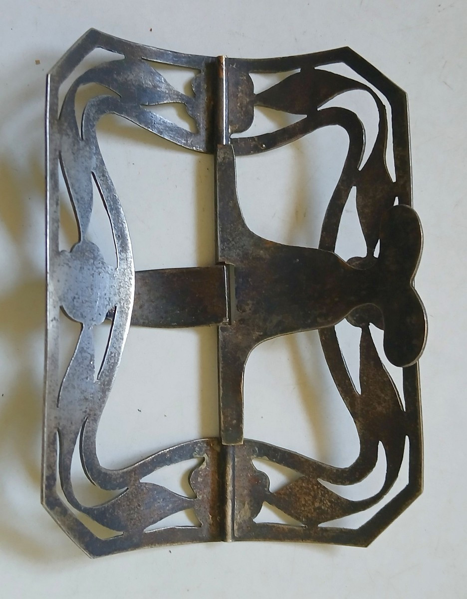 Boucle de ceinture en argent. -photo-1